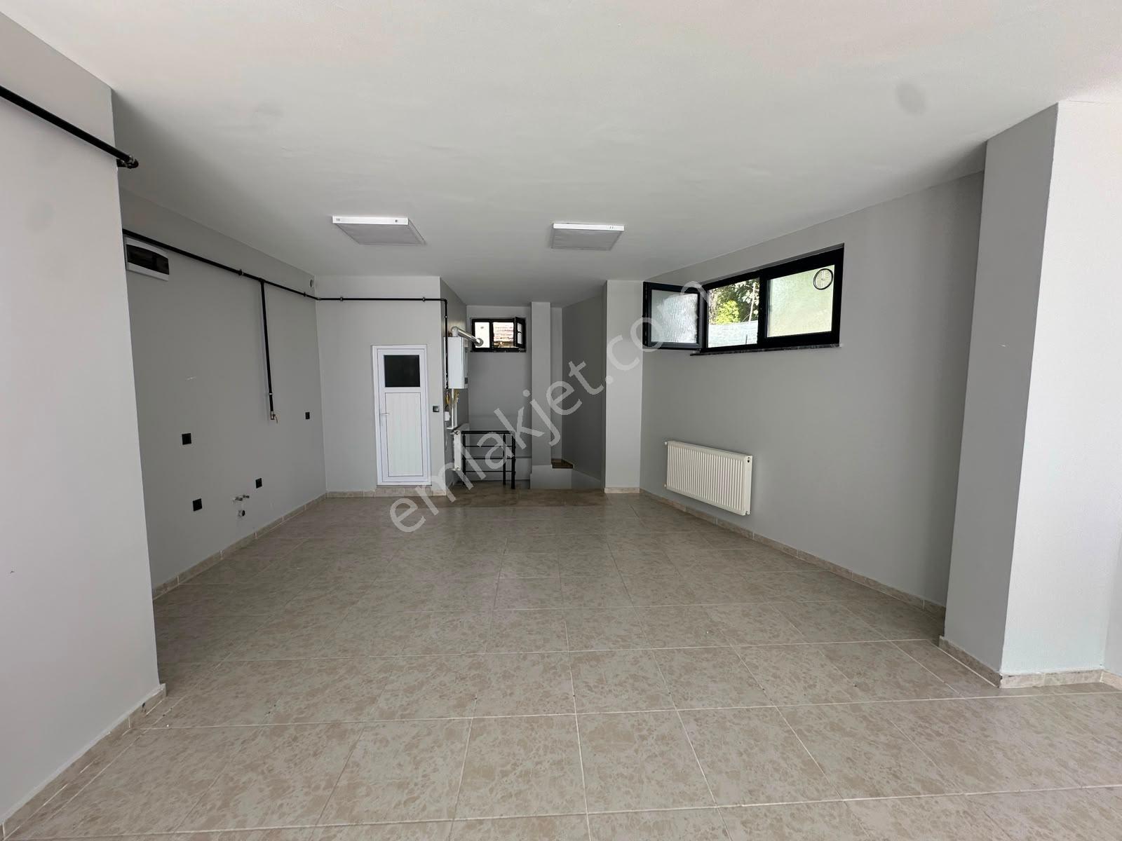 Vepaş'tan Esentepe Ana Cadde Üzerinde Kiralık Dükkân 75 M² - Görsel 8