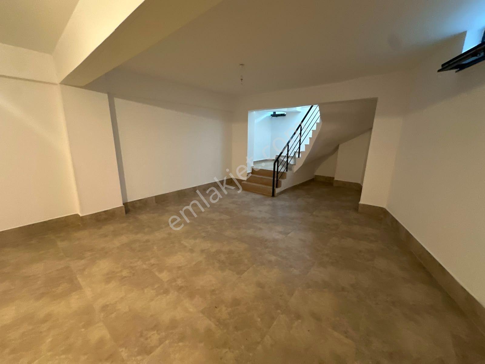Vepaş'tan Esentepe Ana Cadde Üzerinde Kiralık Dükkân 75 M² - Görsel 15