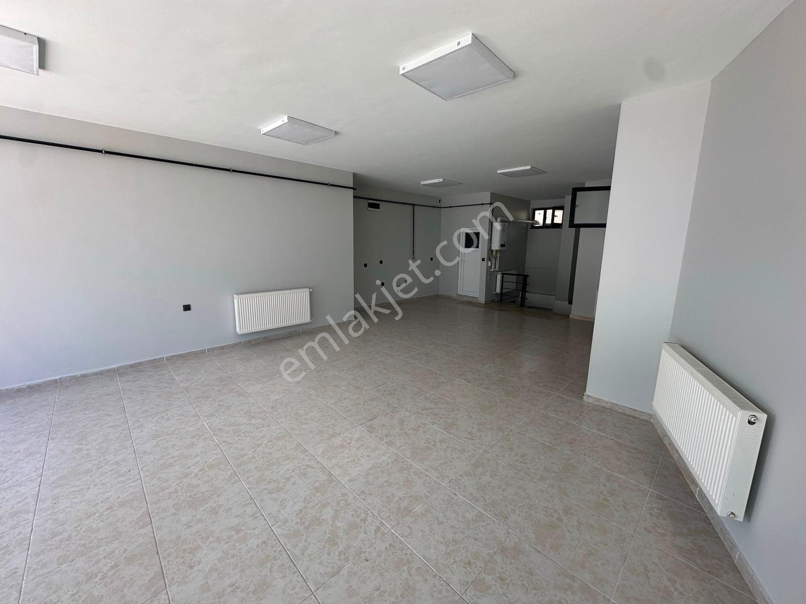 Vepaş'tan Esentepe Ana Cadde Üzerinde Kiralık Dükkân 75 M² - Görsel 7