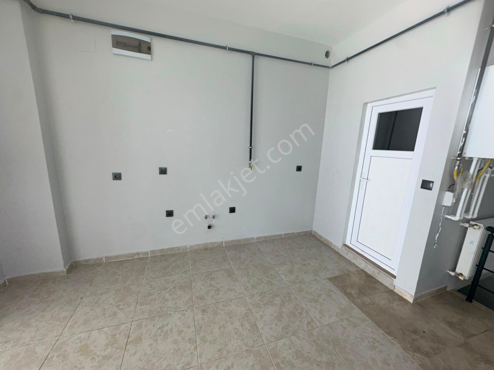 Vepaş'tan Esentepe Ana Cadde Üzerinde Kiralık Dükkân 75 M² - Görsel 10