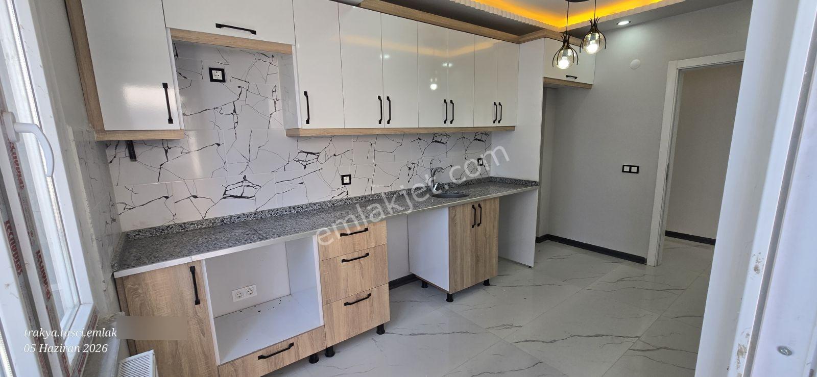 Kapaklı Merkezde Satılık 3+1 Sıfır İskanlı Asansörlü Daire - Görsel 2