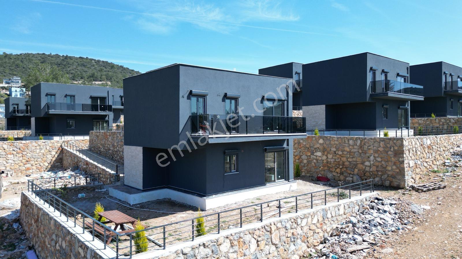 Milas Kıyıkışlacık'ta Kiralık 3+1 Villa Denize 150 Metre - Görsel 11