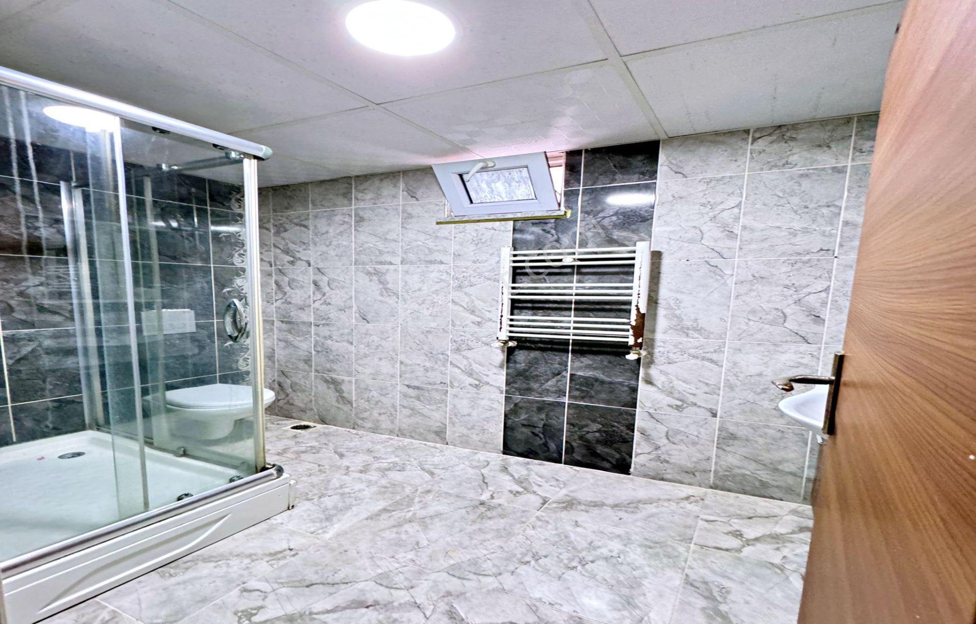 Metrobüse Yürüme Mesafesinde Butik Site İçi Ebeveyn Banyolu Kapalı Otoparklı 2+1 Arakat Daire - Görsel 25