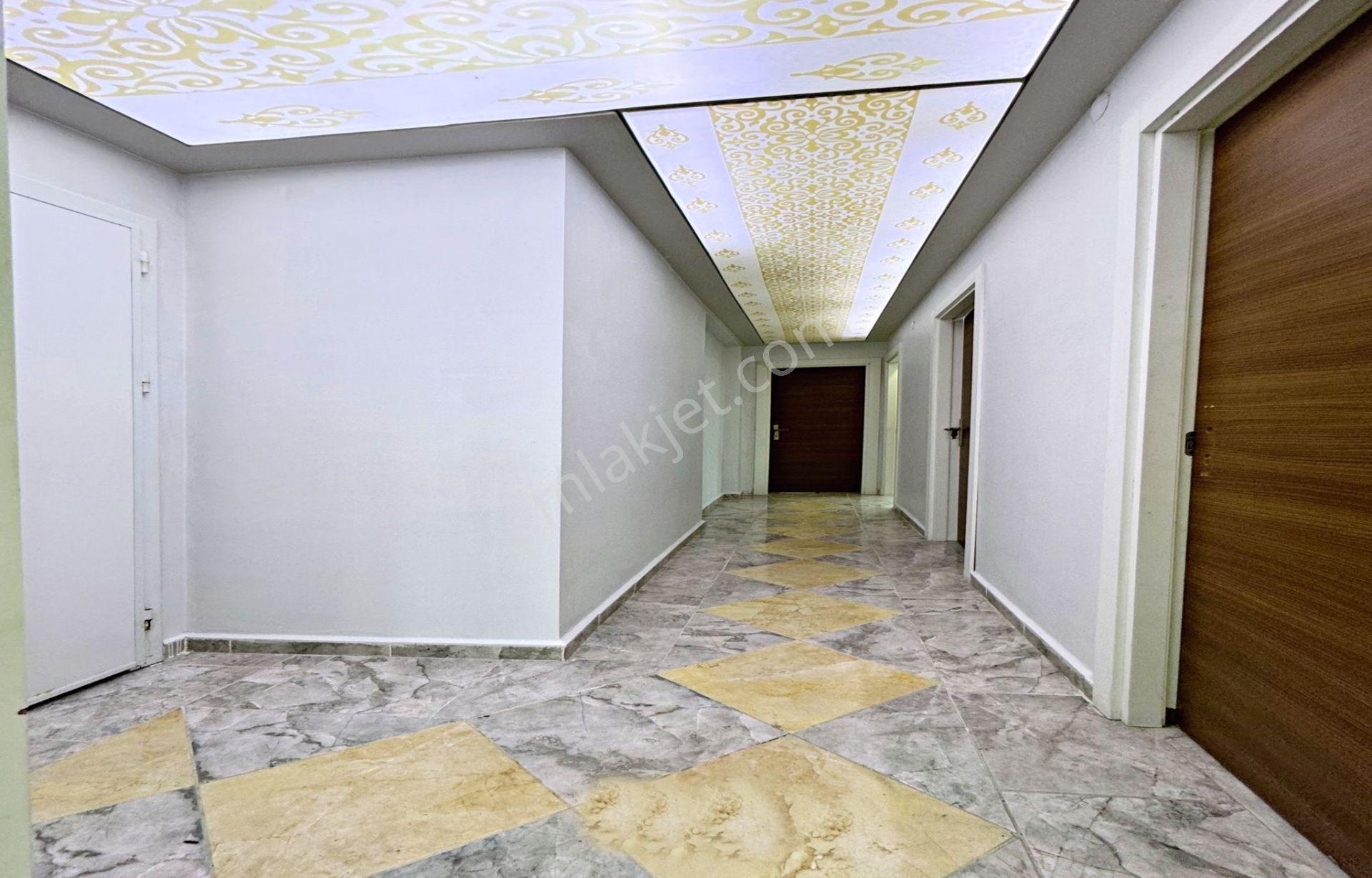 Metrobüse Yürüme Mesafesinde Butik Site İçi Ebeveyn Banyolu Kapalı Otoparklı 2+1 Arakat Daire - Görsel 4