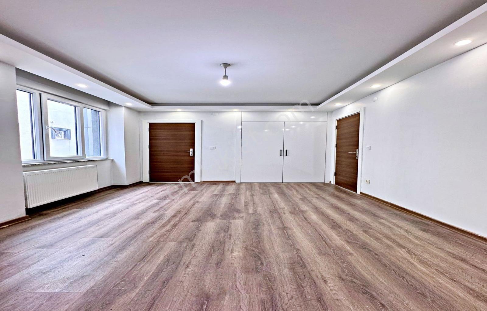 Metrobüse Yürüme Mesafesinde Butik Site İçi Ebeveyn Banyolu Kapalı Otoparklı 2+1 Arakat Daire - Görsel 11