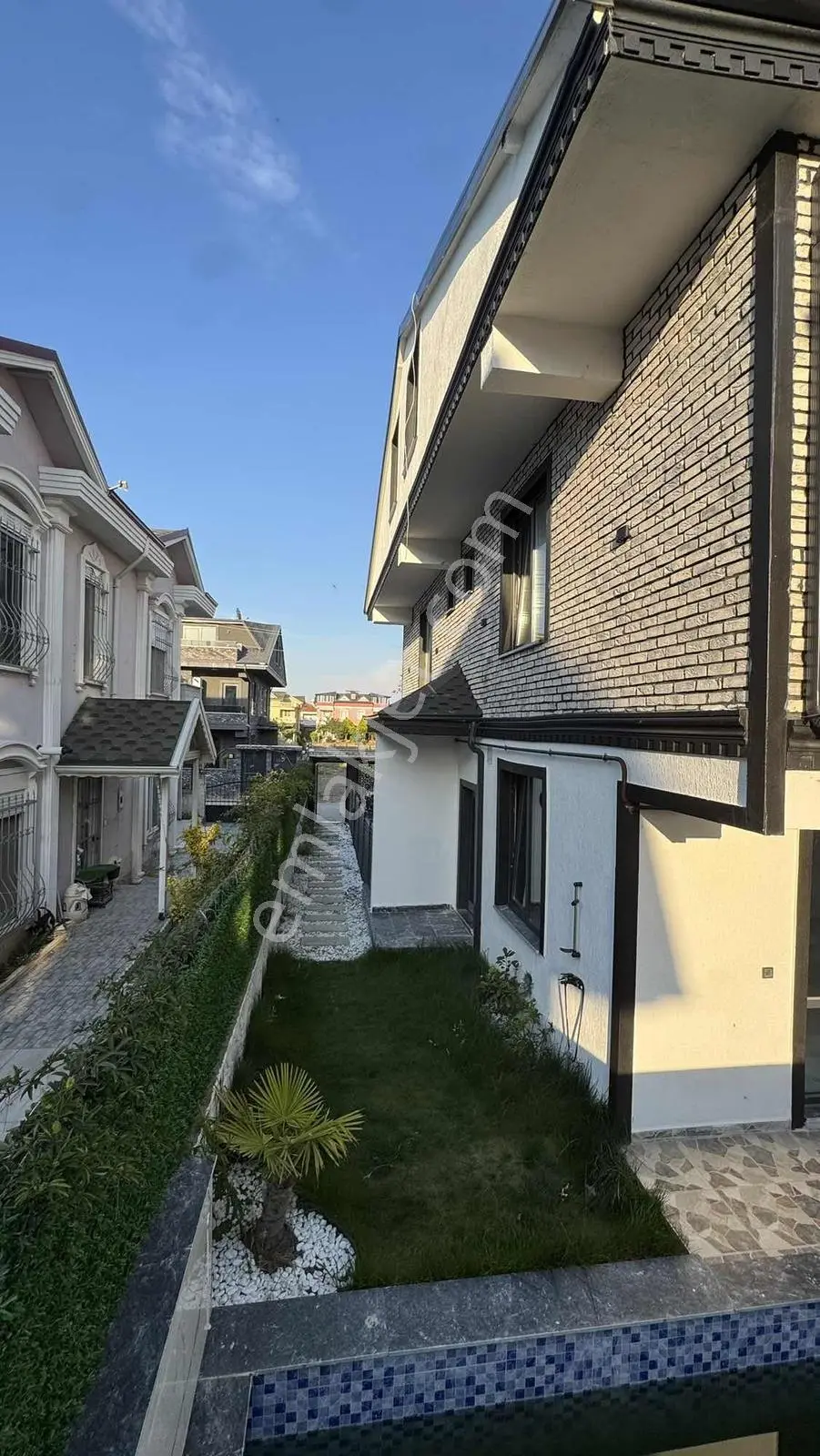Demir Emlak'tan Satılık Havuzlu Kapanmaz Deniz Manzaralı Villa - Görsel 2
