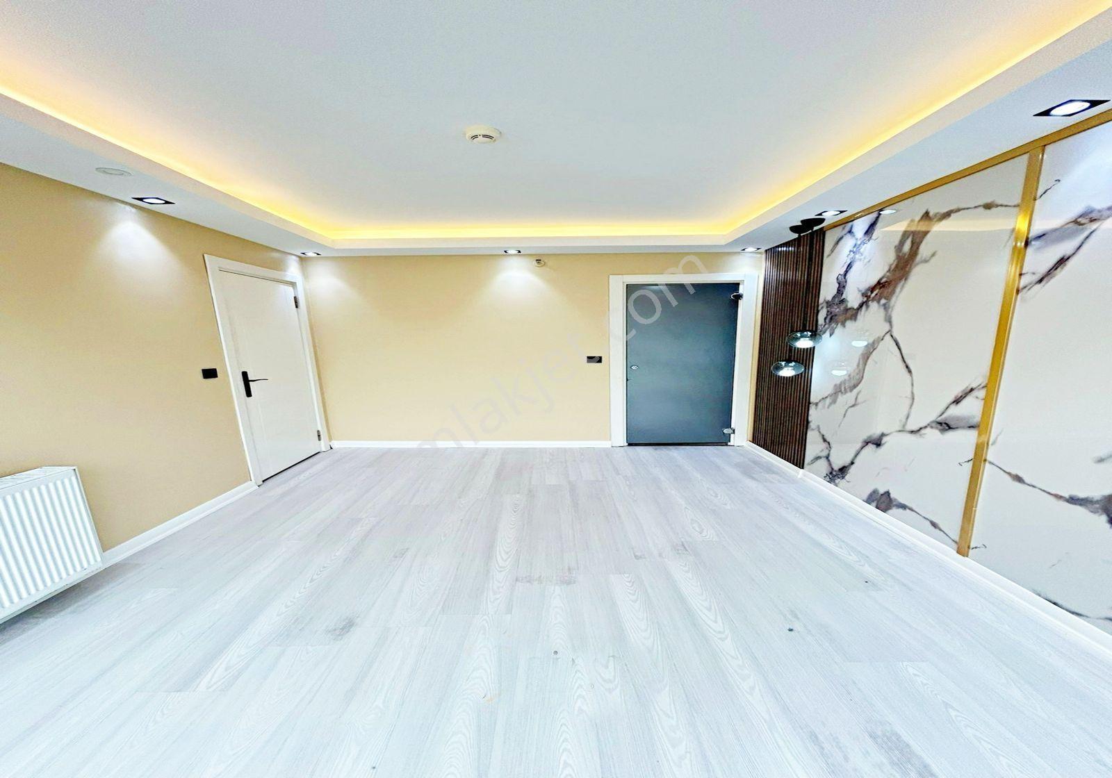 Haramidere Metrobüs Durağı Yanında Lux Site İçi 2+1 Daire - Görsel 8