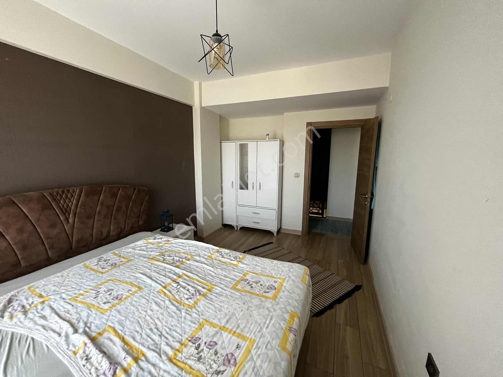 Davutlarda Merkeze Yakın Havuzlu Sitede Kiralık 2+1 Villa - Görsel 3