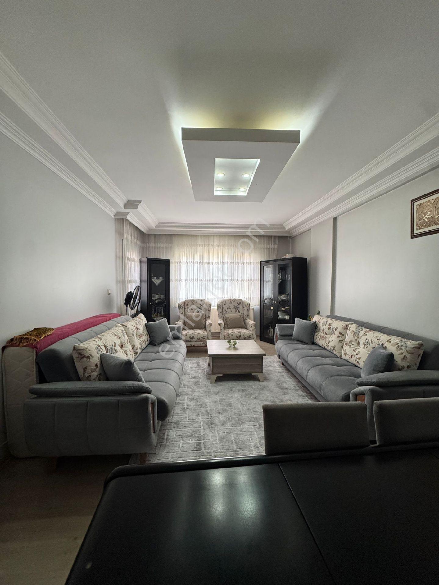 Turgutlu Eymen Emlak'tan Öğretmenler Evi Civarı 145 M² 3+1 Sınırsız Kredi İmkanlı Daire✅