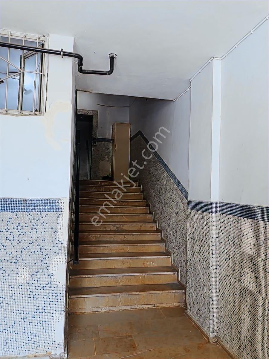 Emlak 72 ' Den Medical Point Hastanesi Yanında Satılık Daire - Görsel 3