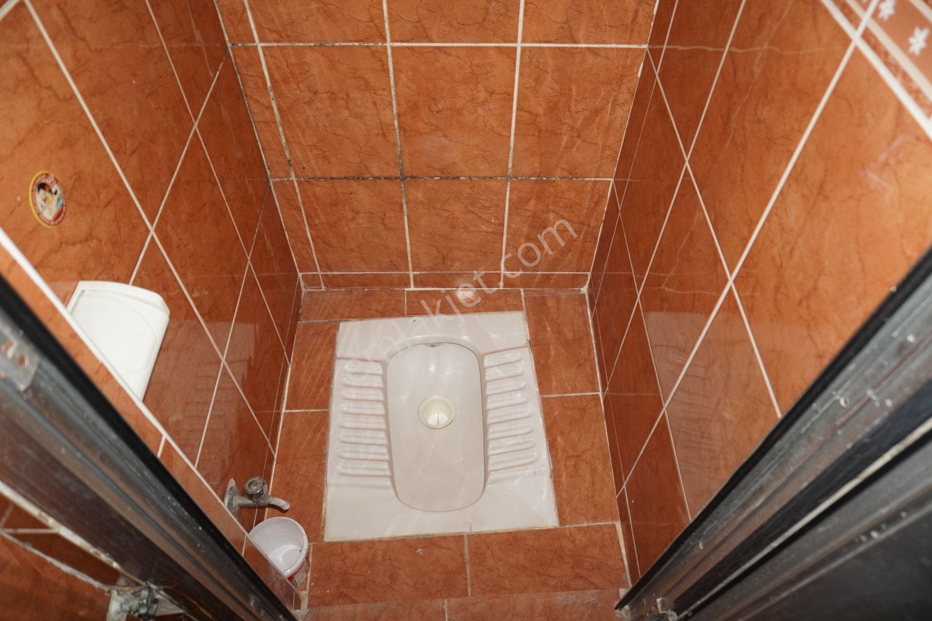 Çiğli Yakakentte Dogalgazlı Kiralık Daire Çiğli Serkan Emlakdan - Görsel 18
