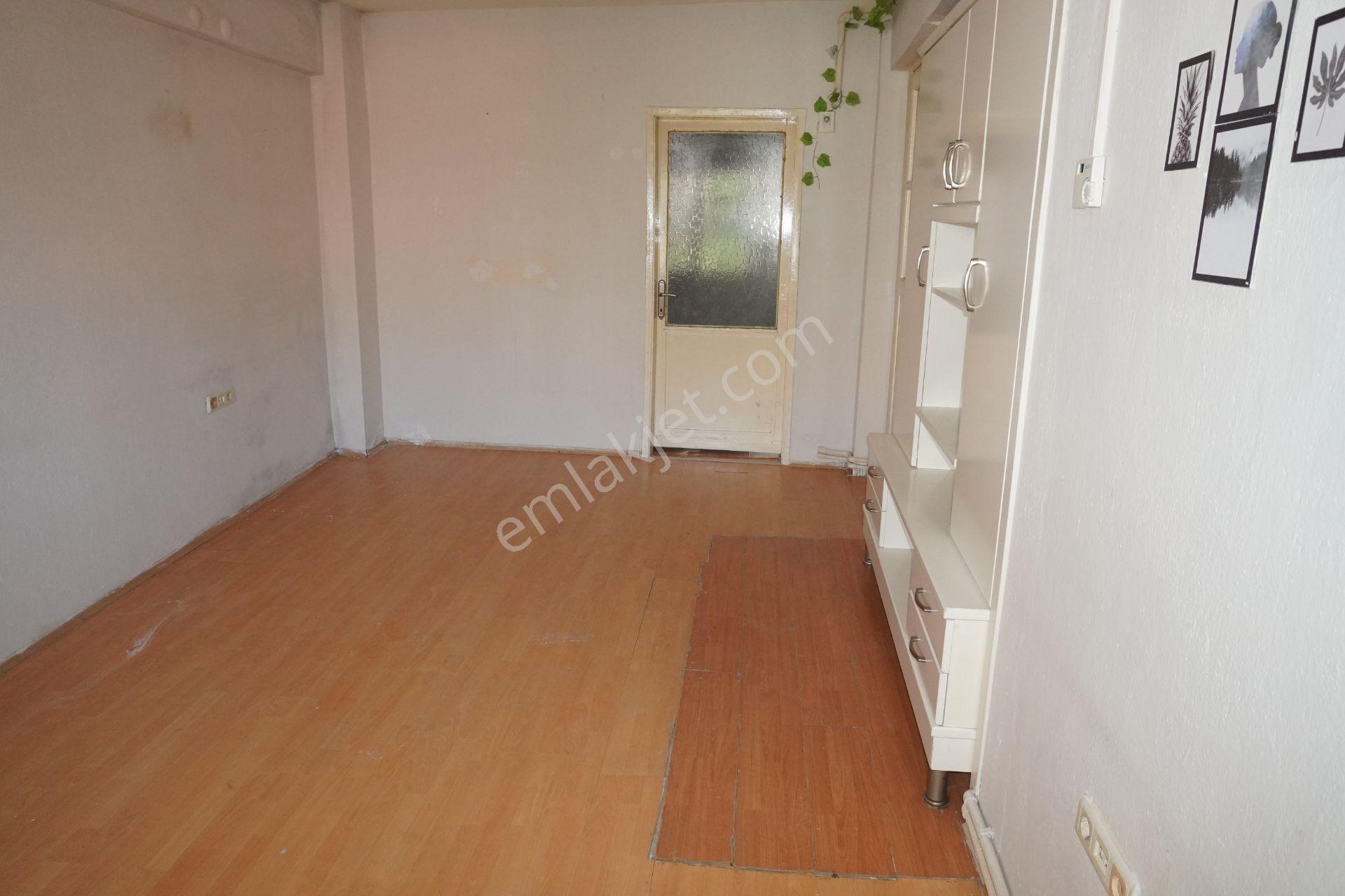 Çiğli Yakakentte Dogalgazlı Kiralık Daire Çiğli Serkan Emlakdan - Görsel 15