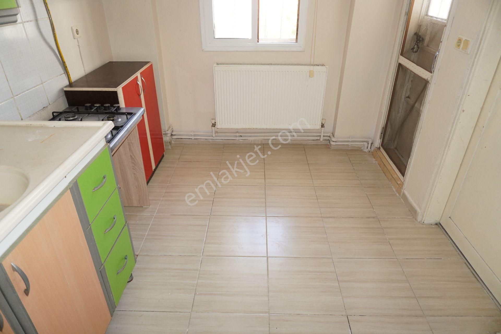 Çiğli Yakakentte Dogalgazlı Kiralık Daire Çiğli Serkan Emlakdan - Görsel 16