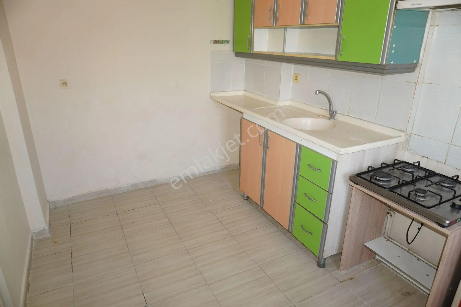 Çiğli Yakakentte Dogalgazlı Kiralık Daire Çiğli Serkan Emlakdan - Görsel 3