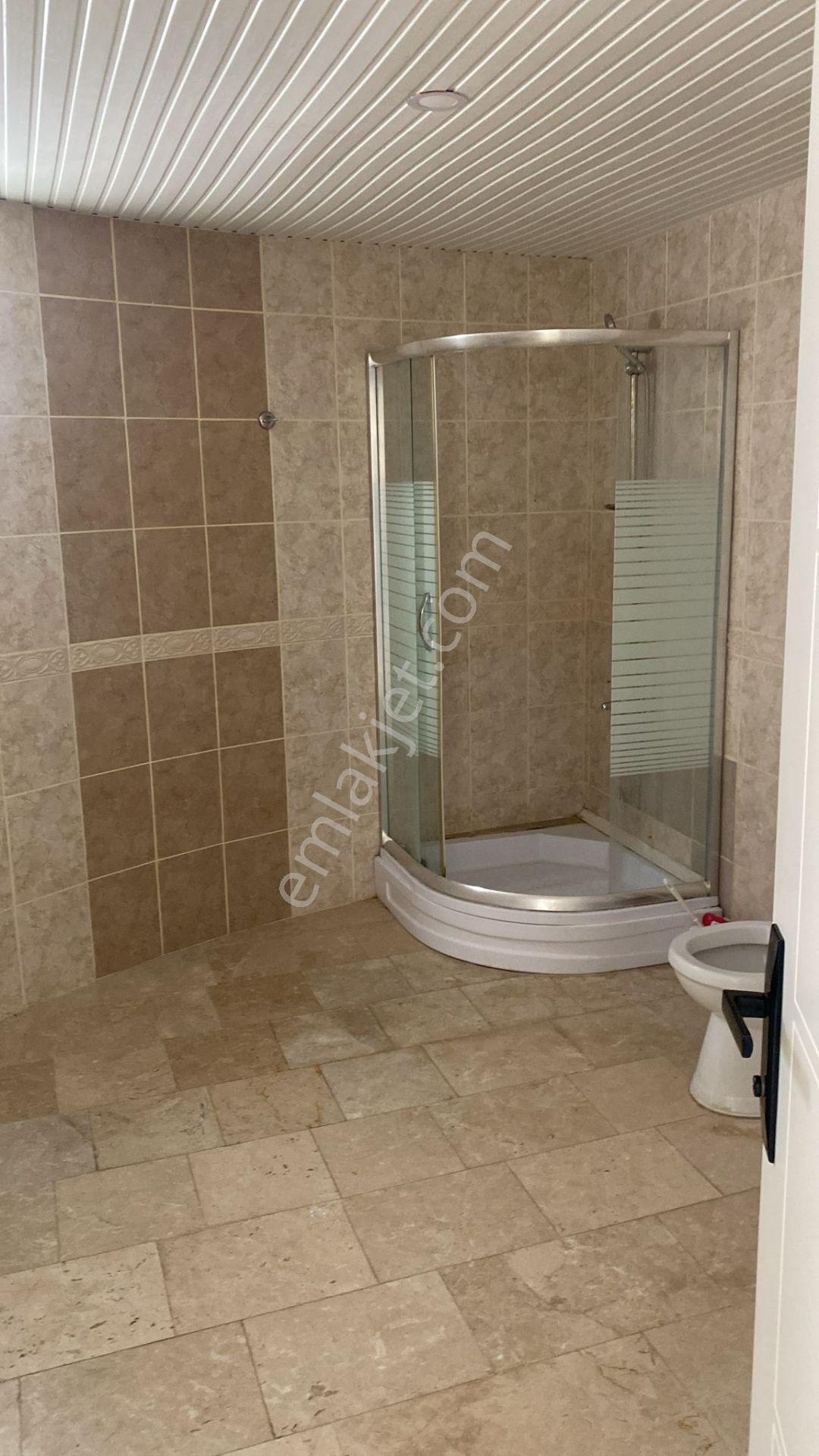 Mahmutlar Mahallesinde Uzun Dönem Kiralık Tripleks Villa Mahmutlar Alanya Antalya - Görsel 19