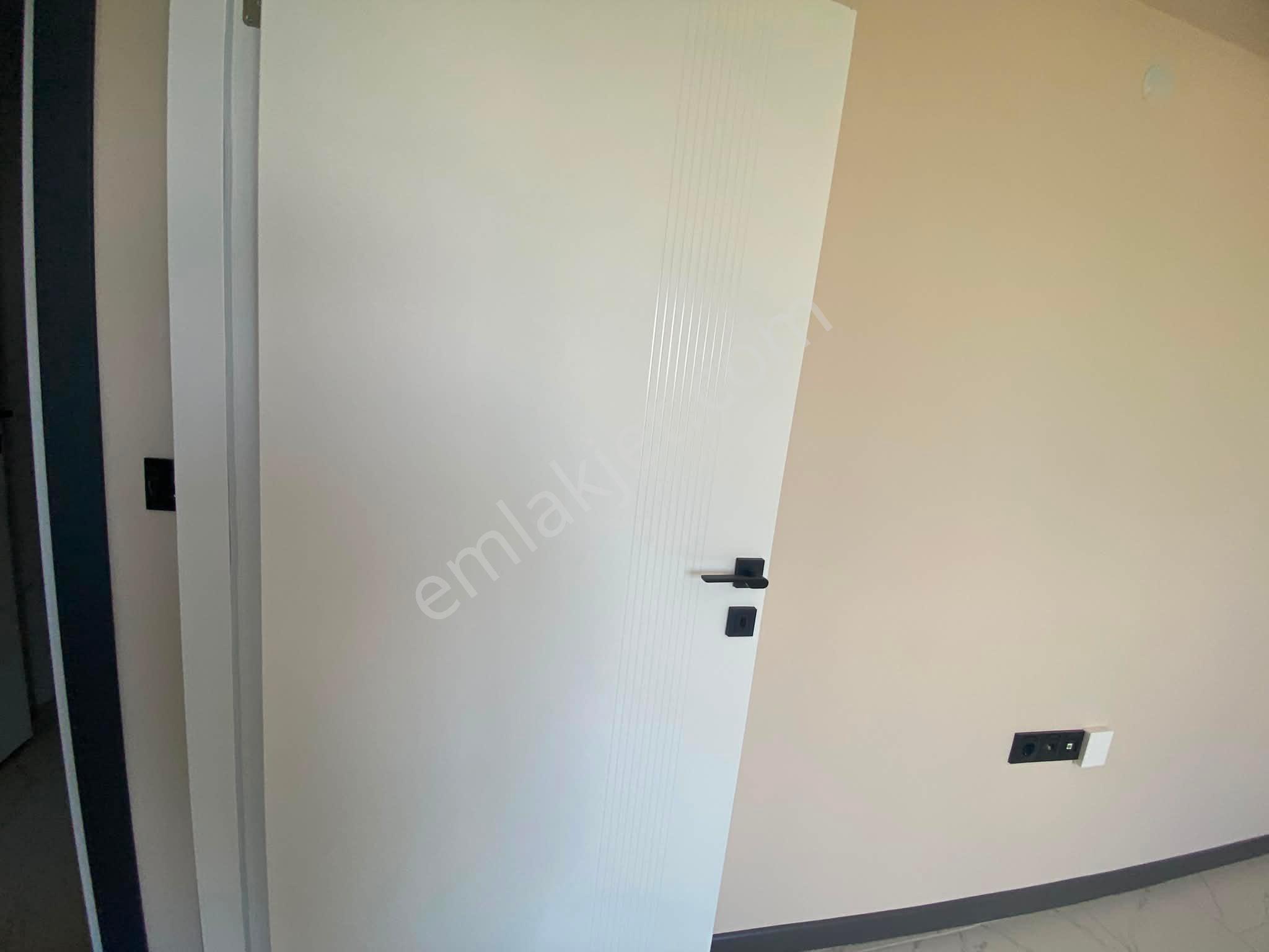 Büyükdere Mh Önü Açık Manzaralı Balkonlu Fırsat 2+0 Daire Kk-11 - Görsel 3
