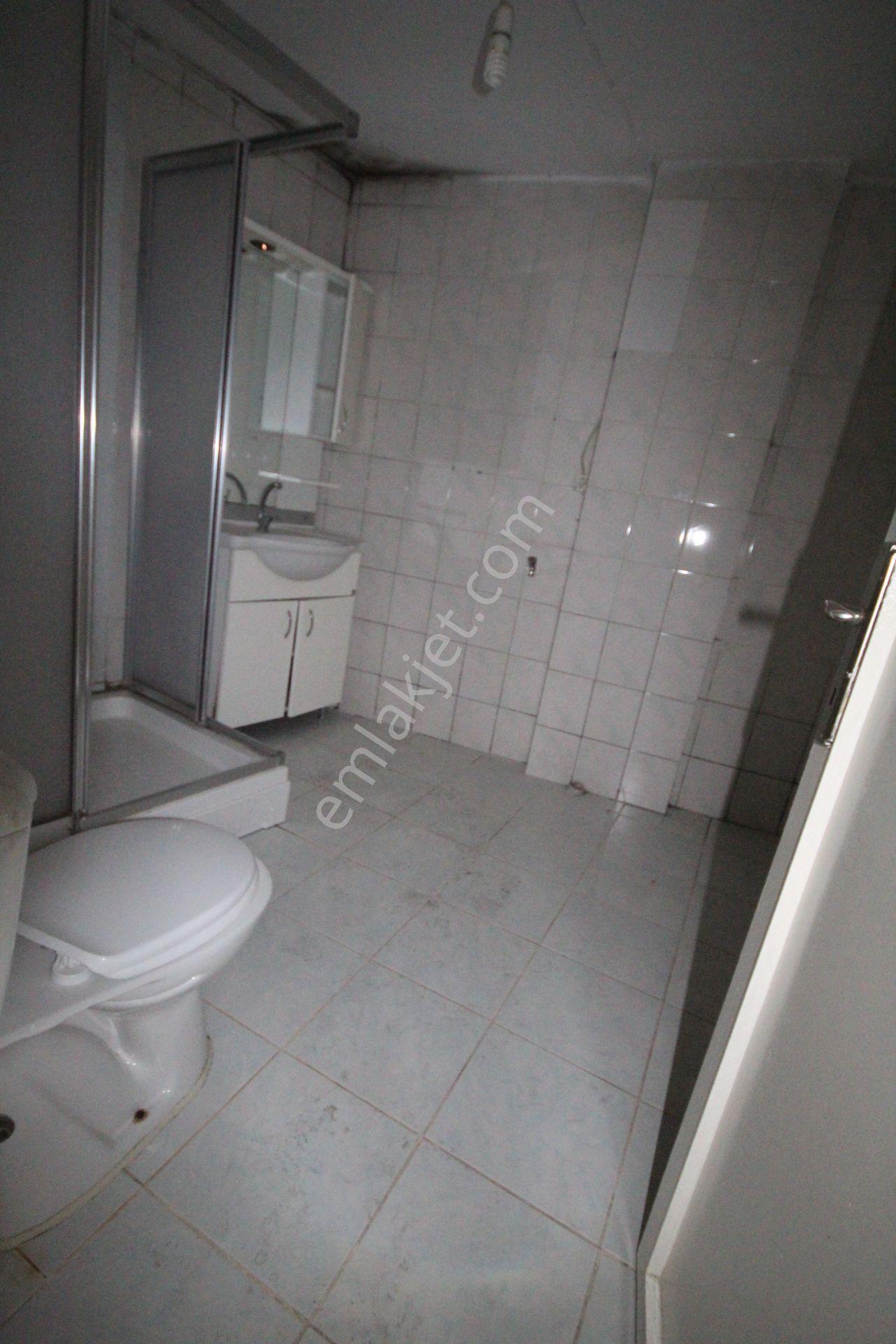 Old City'den 1999 Yapımı Emek Cd.3+1 1.kat 110m2 Güney Köşe Kiracılı... - Görsel 20