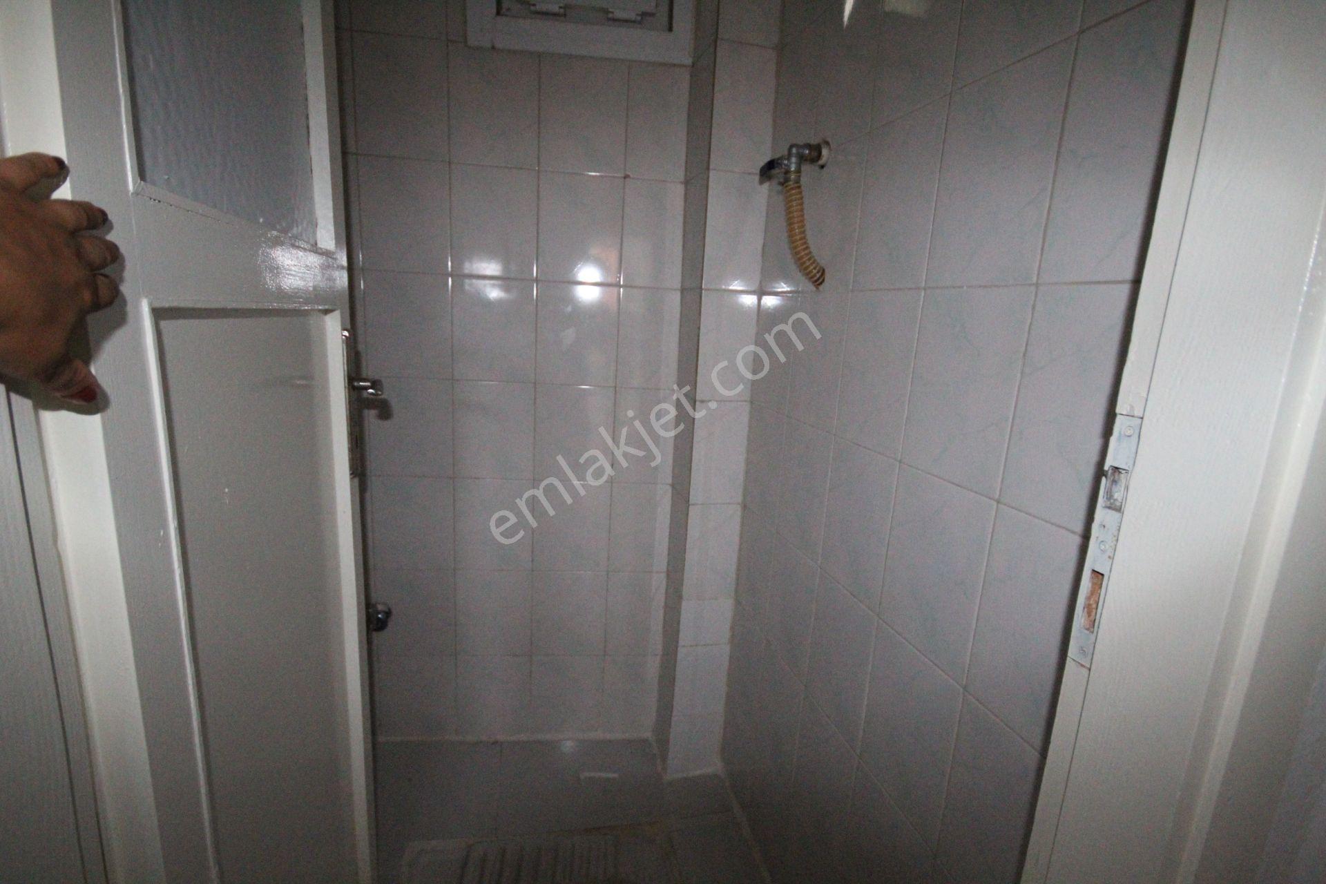 Old City'den 1999 Yapımı Emek Cd.3+1 1.kat 110m2 Güney Köşe Kiracılı... - Görsel 21