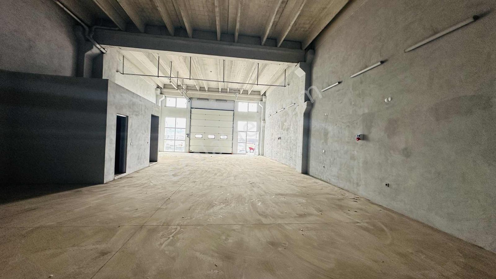 Re/max Rabia Saraçtan Toybelende Satılık 200 M² Dükkan - Görsel 4