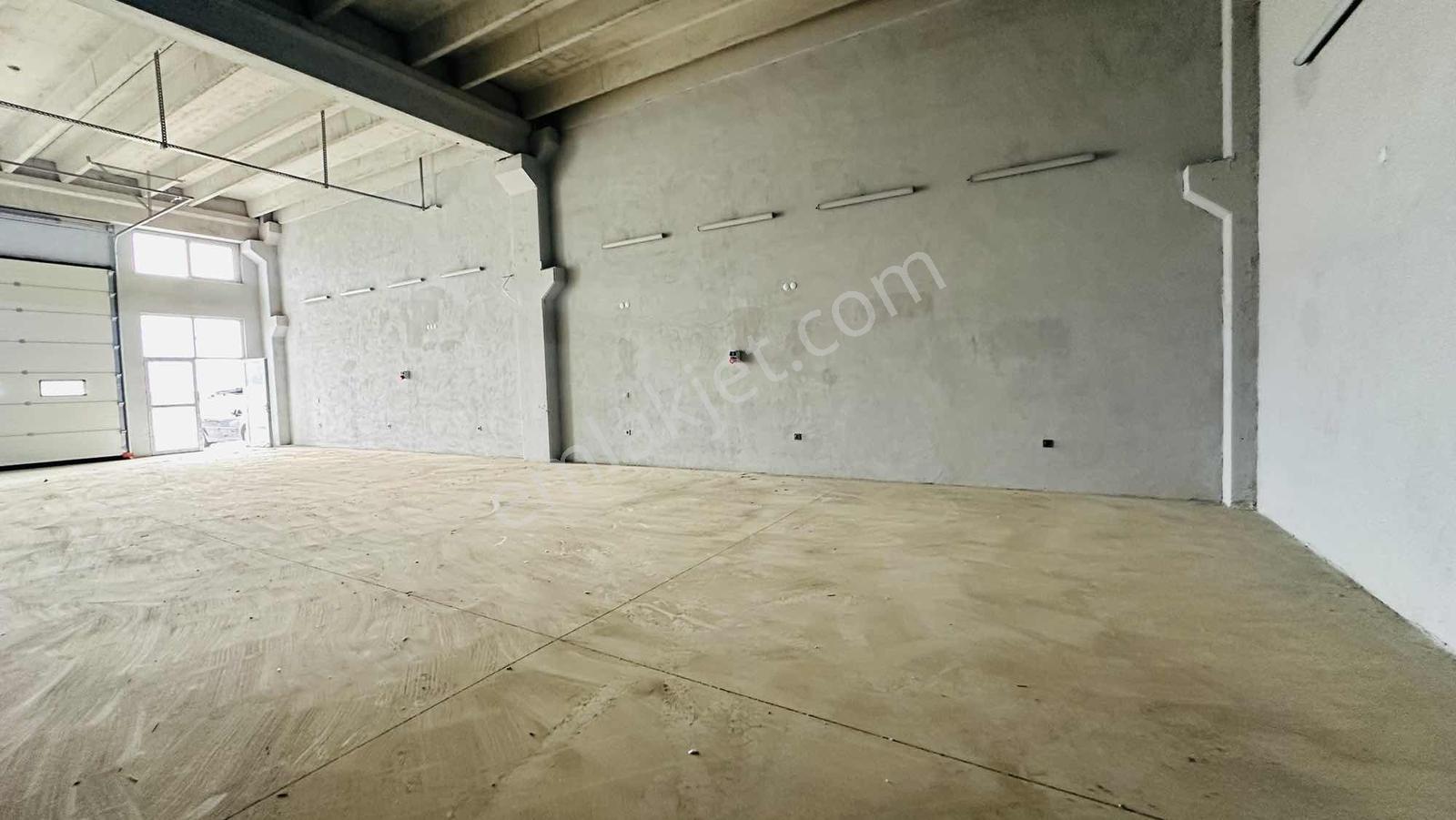 Re/max Rabia Saraçtan Toybelende Satılık 200 M² Dükkan - Görsel 9