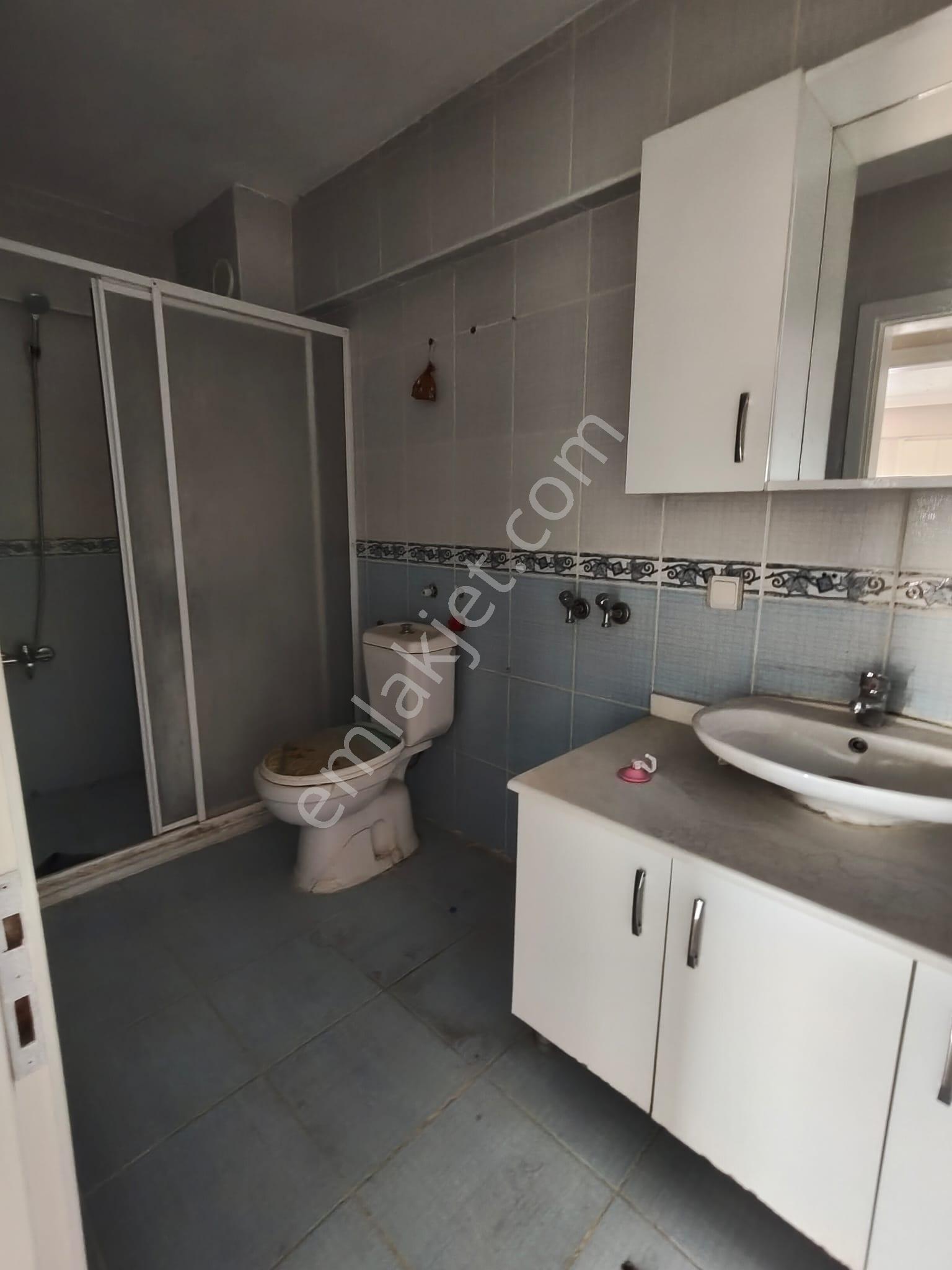 Menderes Turyap'tan Atatürk Cd. Üzeri 3+1 Kiralık Daire - Görsel 17