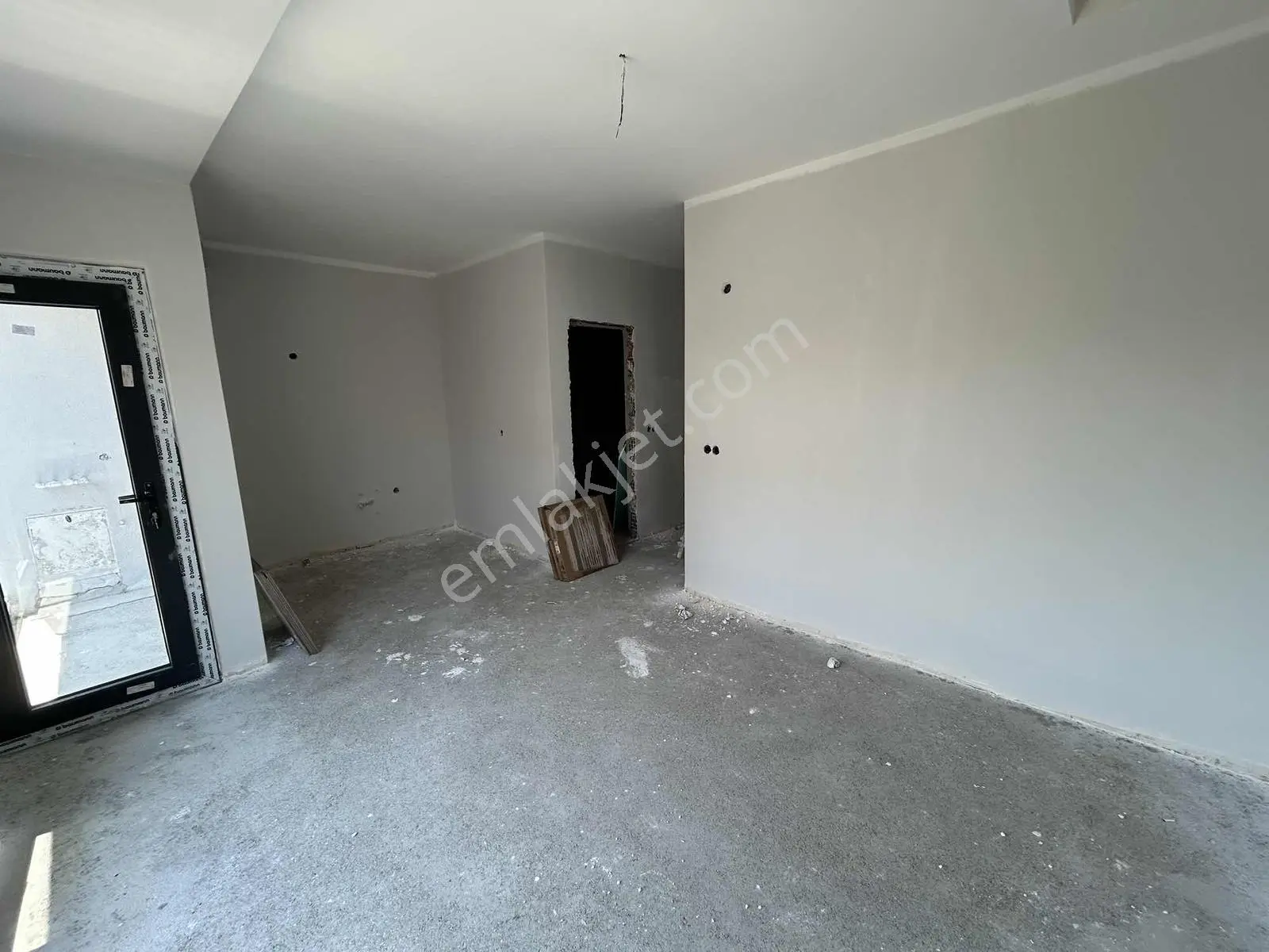 Kuşadası Merkez Sahile 200 Metre Mesafede Satılık 2+1 Daire - Görsel 11