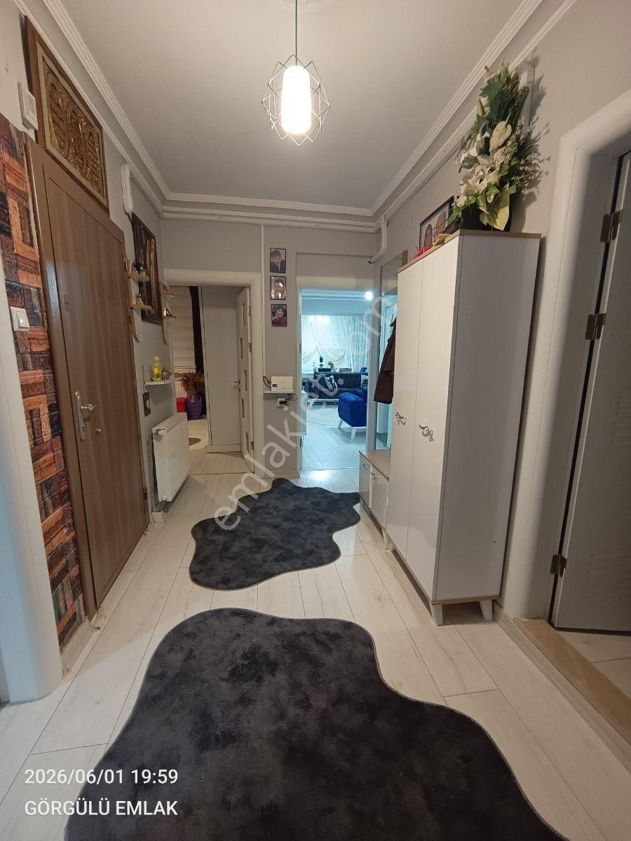 Görgülü Emlaktan Satılık Geniş Ferah Daire - Görsel 11