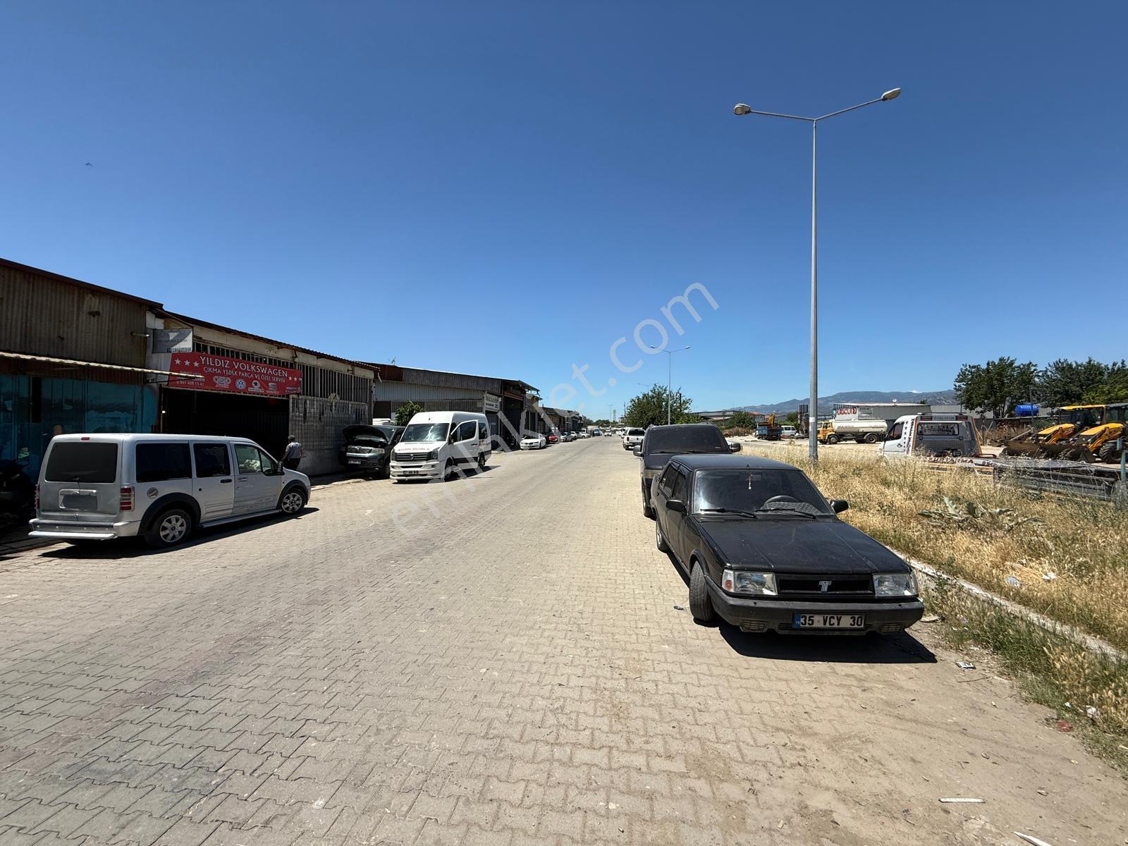 Acarlar Emlaktan Yeni Sanayi Sitesinde 100 M2 Satılık Dükkan - Görsel 12