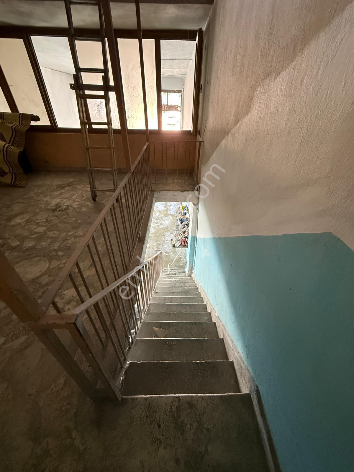 Acarlar Emlaktan Yeni Sanayi Sitesinde 100 M2 Satılık Dükkan - Görsel 11