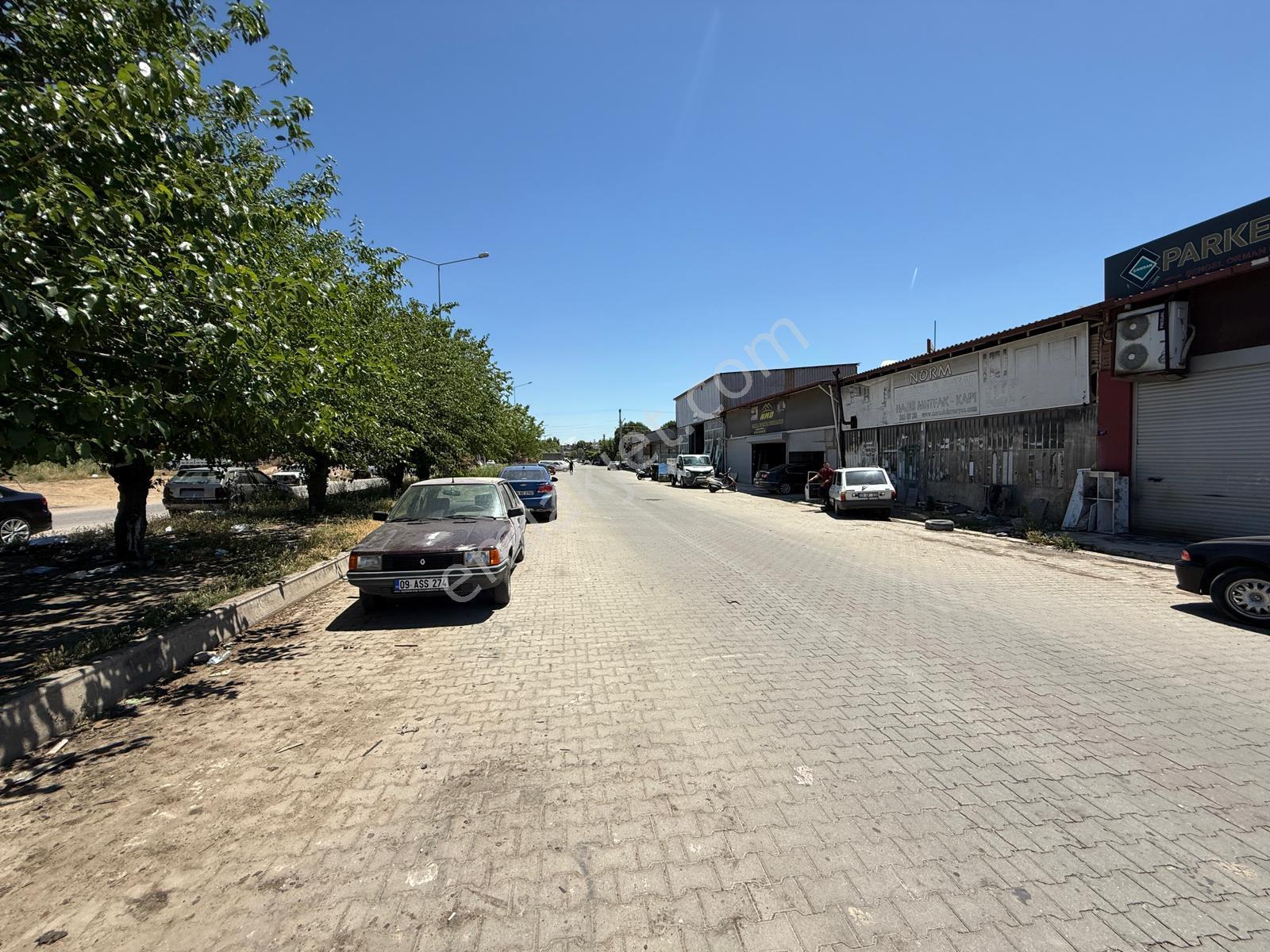Acarlar Emlaktan Yeni Sanayi Sitesinde 100 M2 Satılık Dükkan - Görsel 13