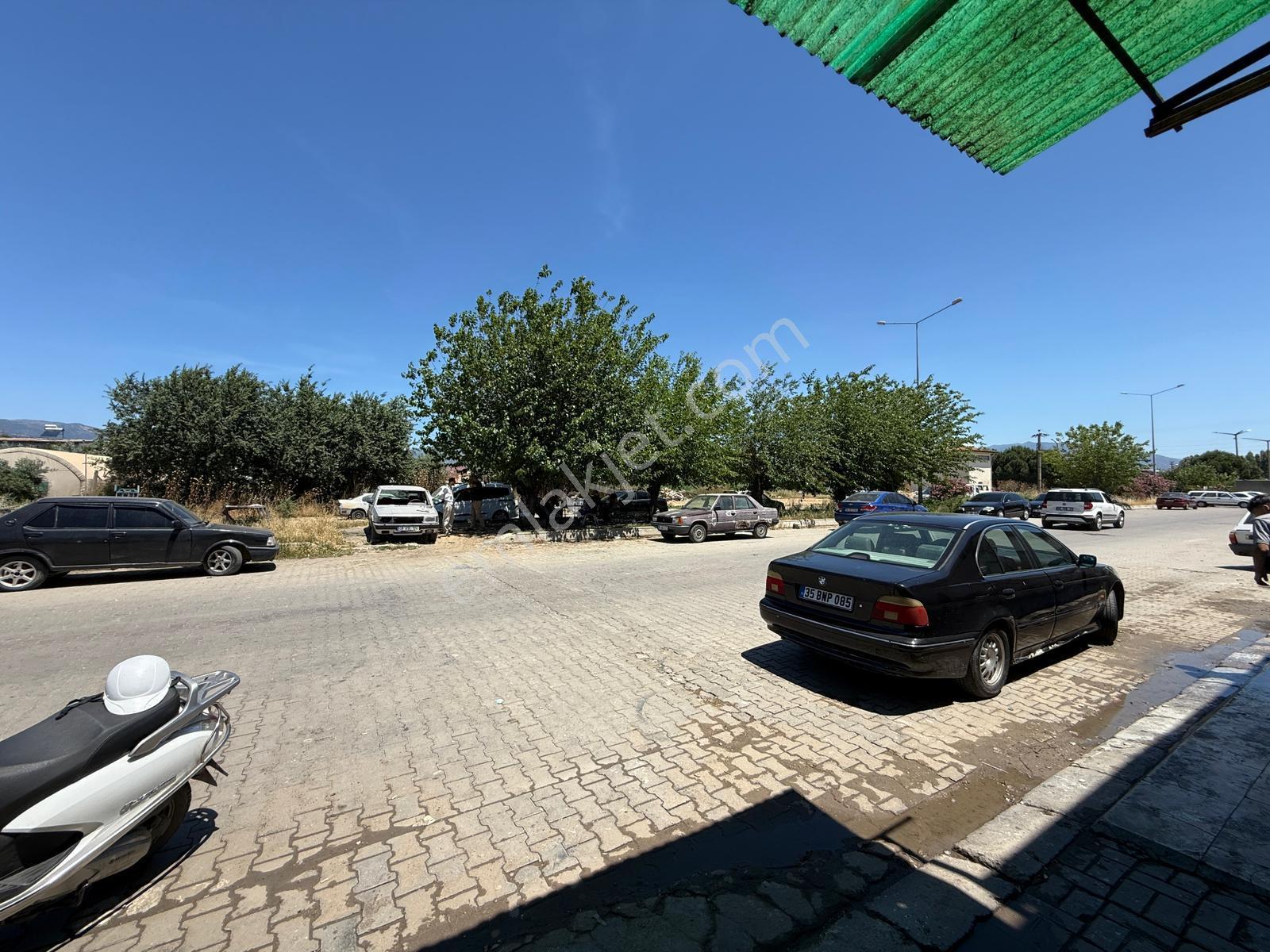 Acarlar Emlaktan Yeni Sanayi Sitesinde 100 M2 Satılık Dükkan - Görsel 6