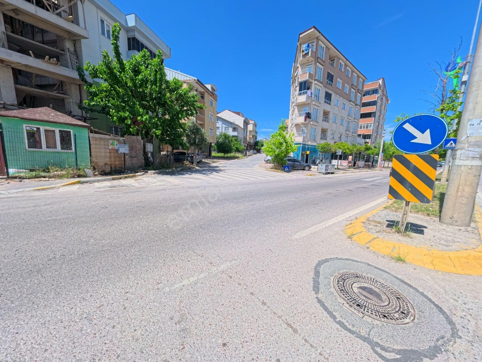 Muammer Aksoy Caddesine 10 Metre Cepheli Satılık Dukkan - Görsel 4