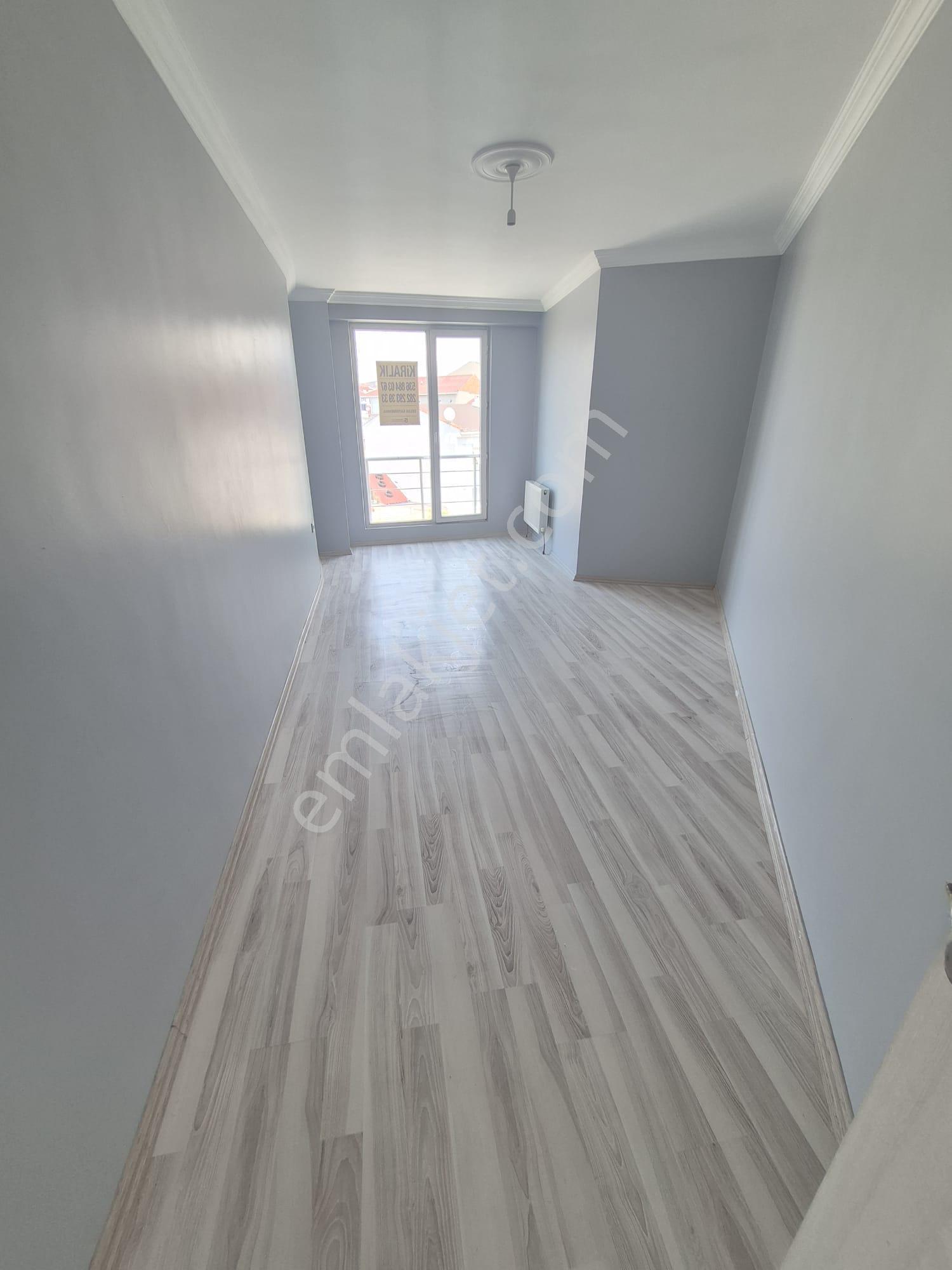 Delux'den Çiftlikönü Mah.'de 130m2 Kiralık 2+1 Daire - Görsel 6