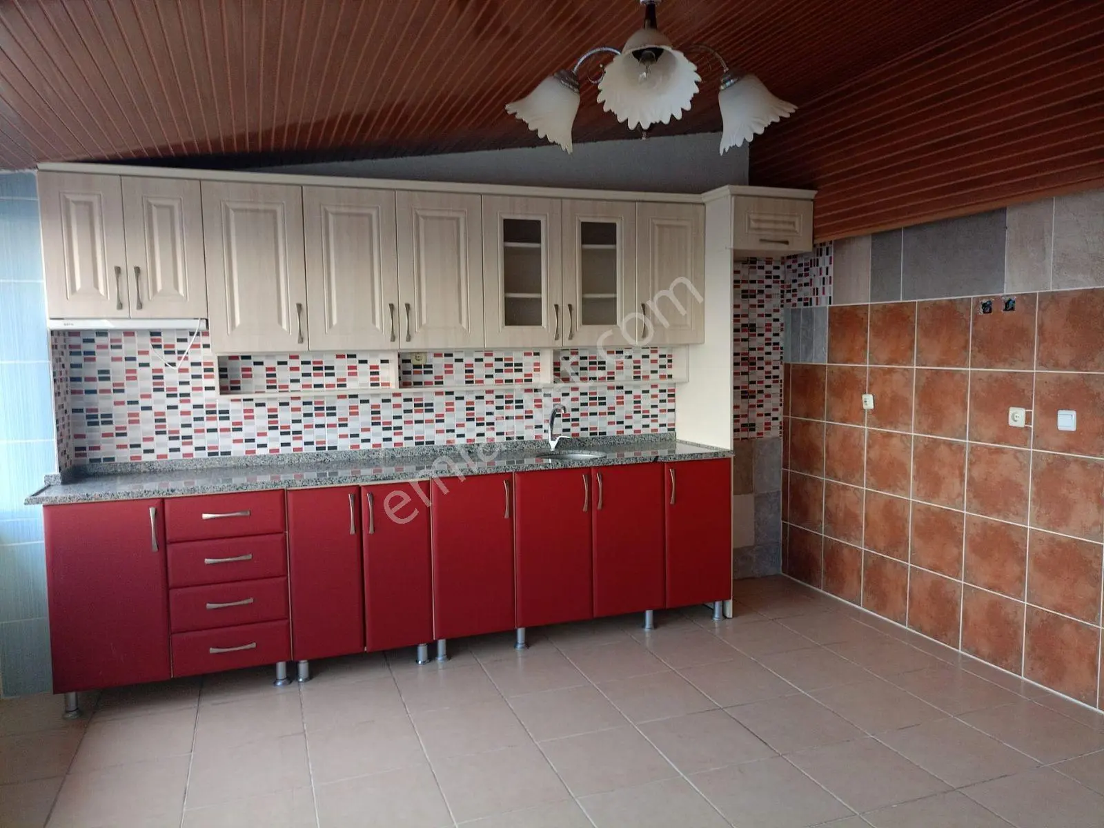 İsmetpaşa Mahallesi 117 Sokak'ta Deniz Manzaralı 3+1 Daire - Görsel 2