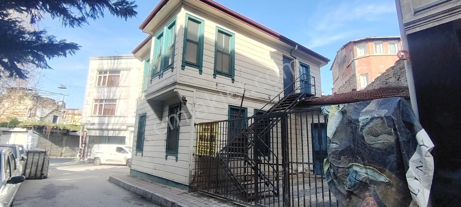 Engin Erdem Den 200m² Tarihi Bina (3 Katlı, 2. Derece Tescilli) - Görsel 12