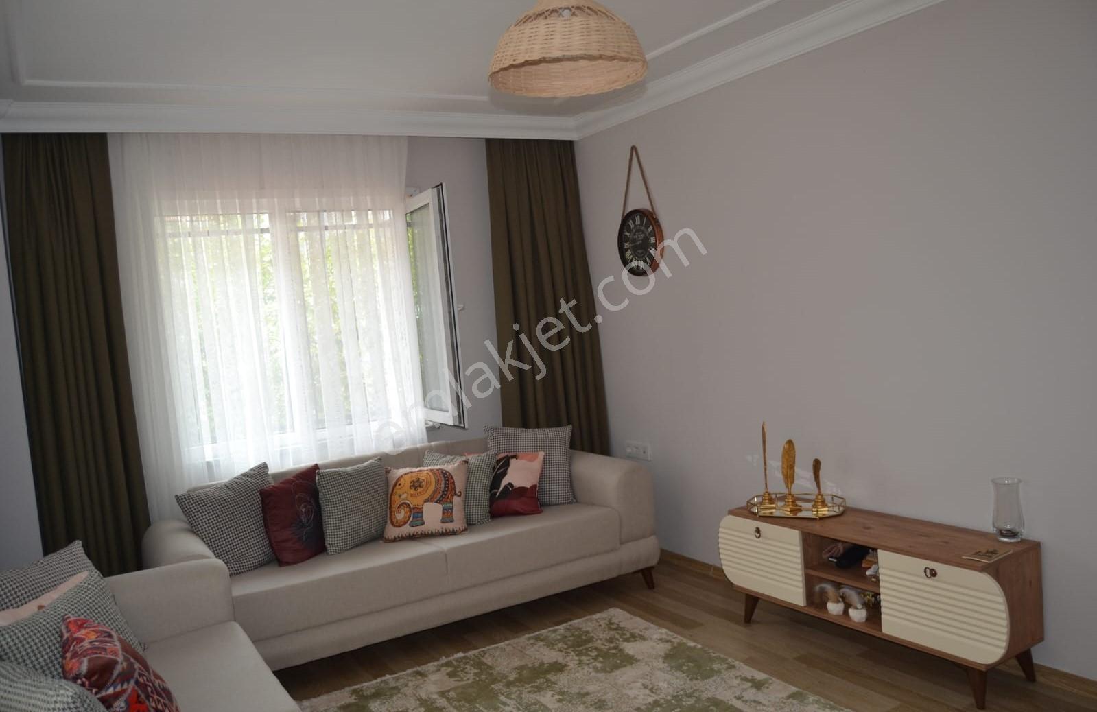 Yeni Mah'de Kent Meydanına Yakın 2+1 Ters Dubleks Daire - Görsel 6