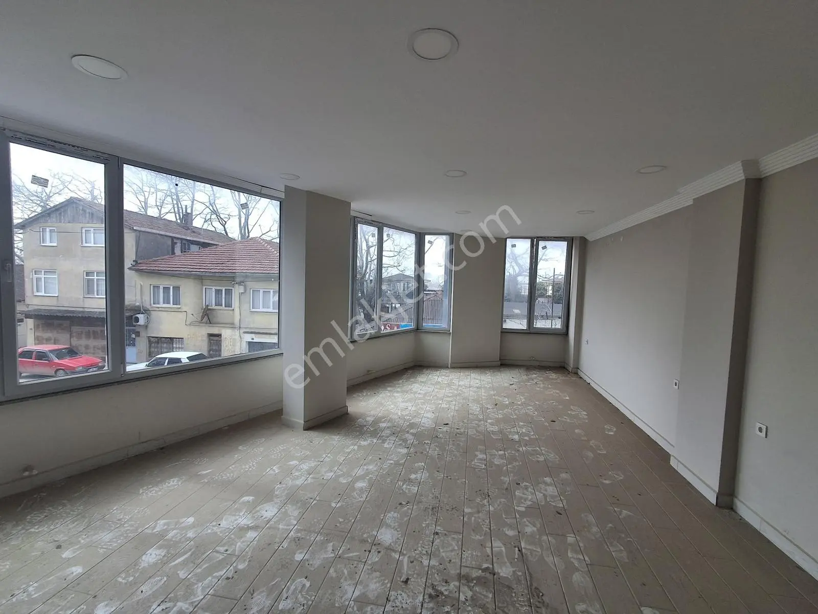 Karasu Yeni Mahalle Cadde Üzeri Kiralık 2 Katlı 140m Dükkân. - Görsel 6