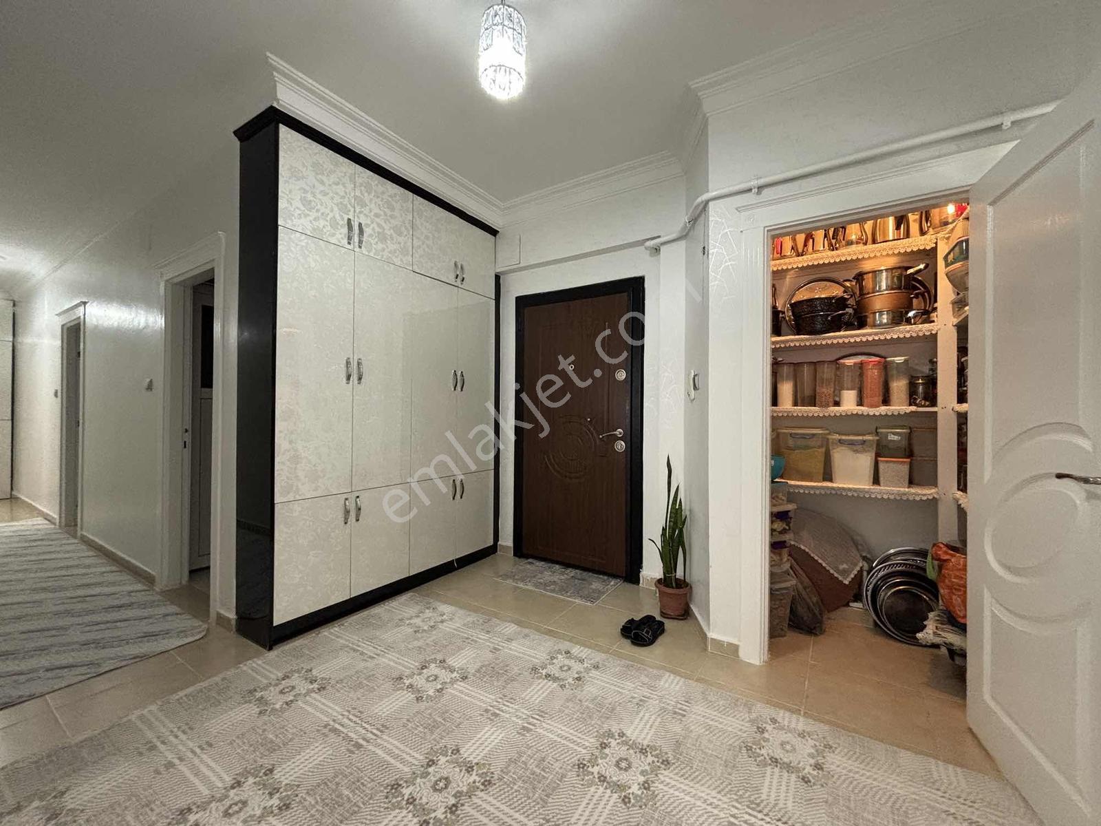 *çbn Gayrimenkulden Yeditepe 3+1 Cadde Cepheli Bakımlı Daire ** - Görsel 8