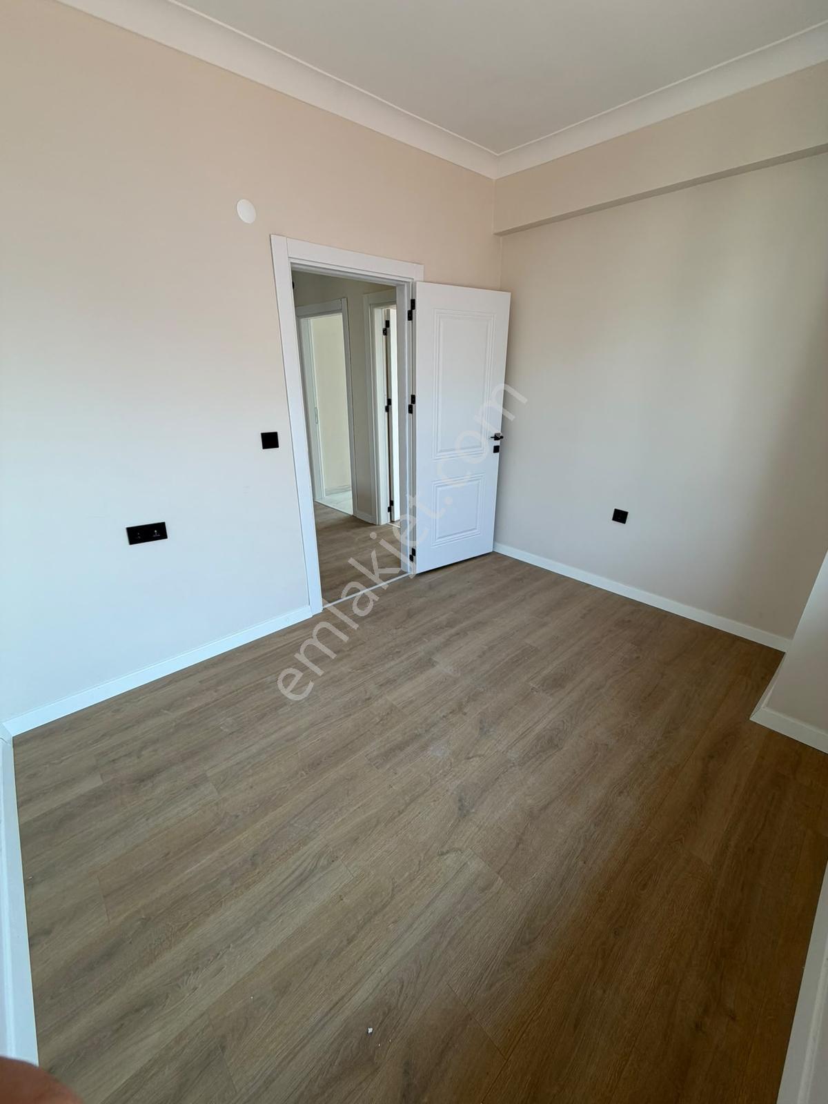 Hatip Mahallesinde 2+1 Araç Takaslı Sıfır Daire - Görsel 3