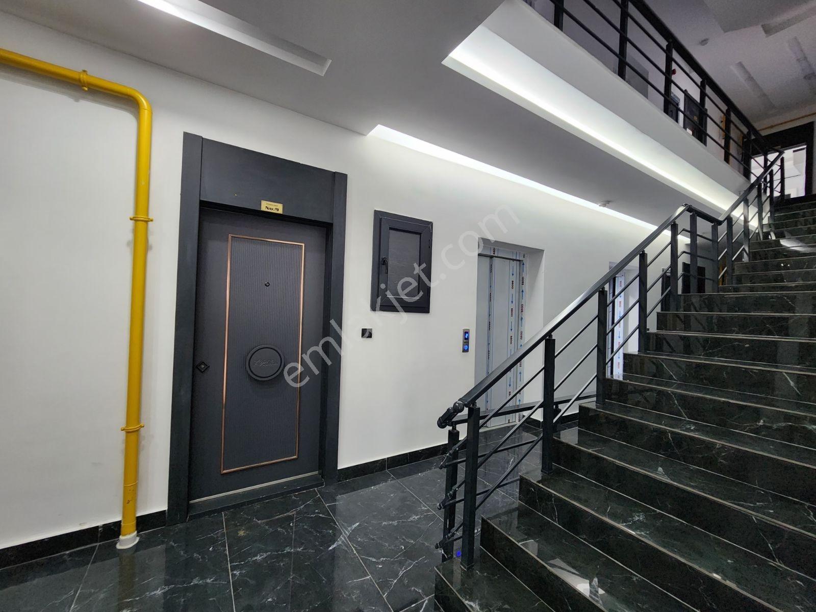 Nişantaşı Caddesinde Sıfır Kiralık 1+1 Daire - Görsel 11