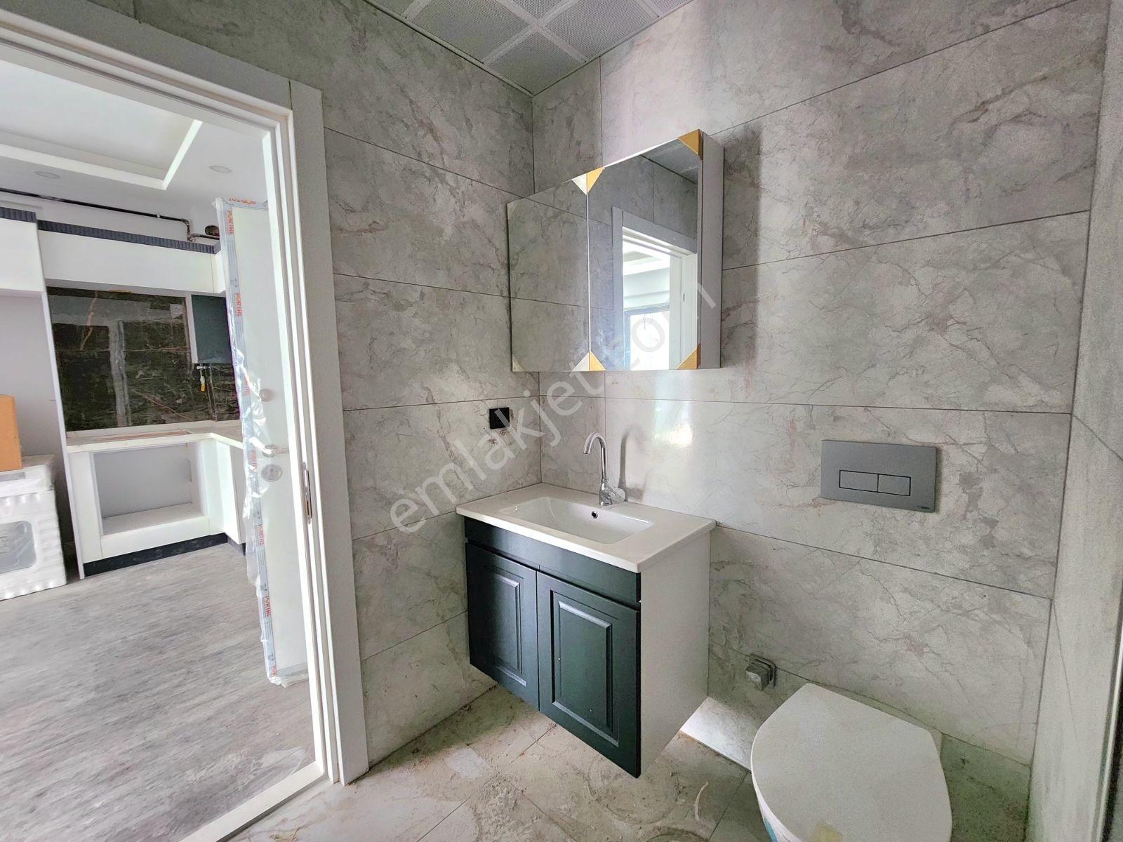 Nişantaşı Caddesinde Sıfır Kiralık 1+1 Daire - Görsel 8
