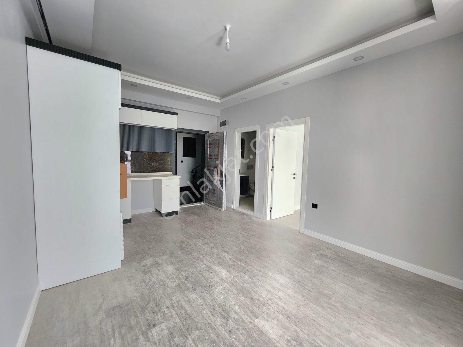 Nişantaşı Caddesinde Sıfır Kiralık 1+1 Daire - Görsel 15