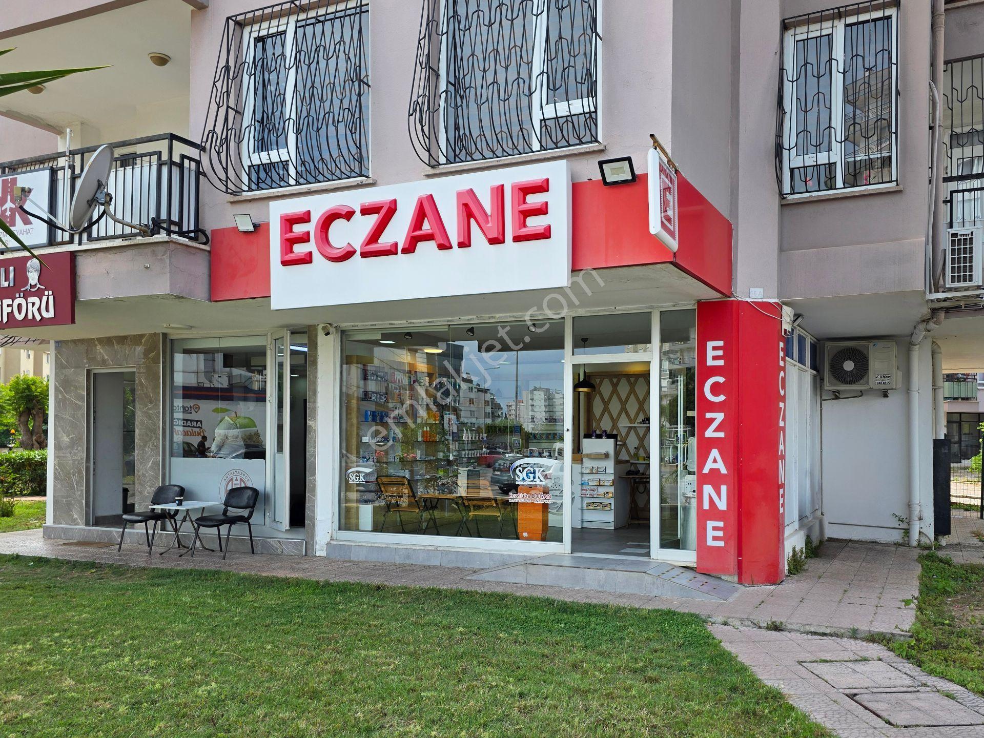 Lara, Ana Cadde Üstü, Geniş Cepheli, Köşe, İyi Kiracılı Dükkan