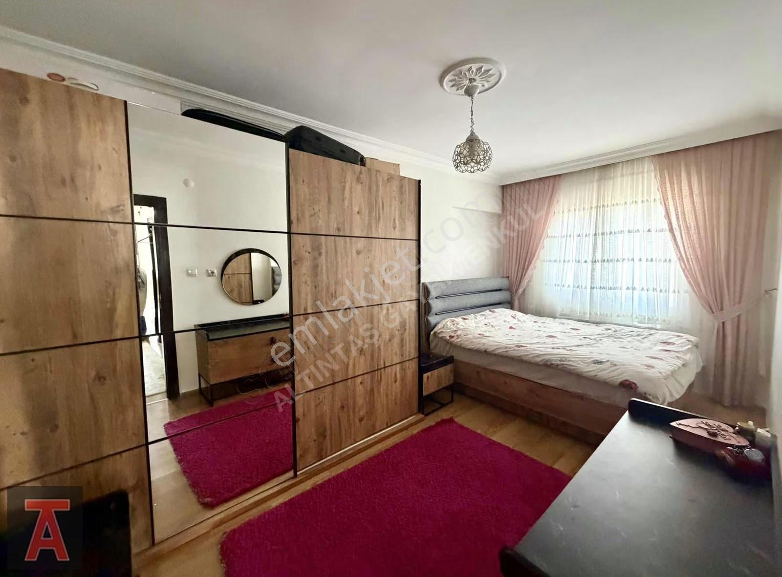 Piyade Mah.gimsa Yakını Köşe Başı Katta Ön Cephe 3+1 Daire! - Görsel 6