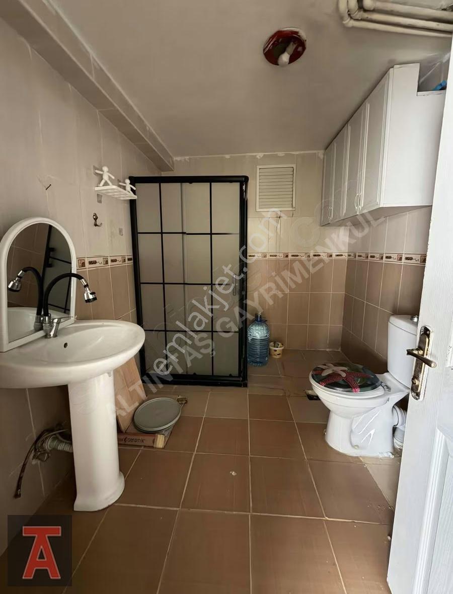 30 Ağustos Mahallesi Giriş Kat Bahçe Kullanımlı 2+1+kiler - Görsel 16