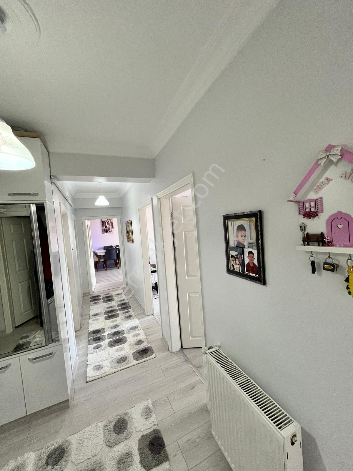 Ankara Etimesgut İstasyon Mahallesinde 3+1 Yapılı 2 Balkonlu Ev - Görsel 28