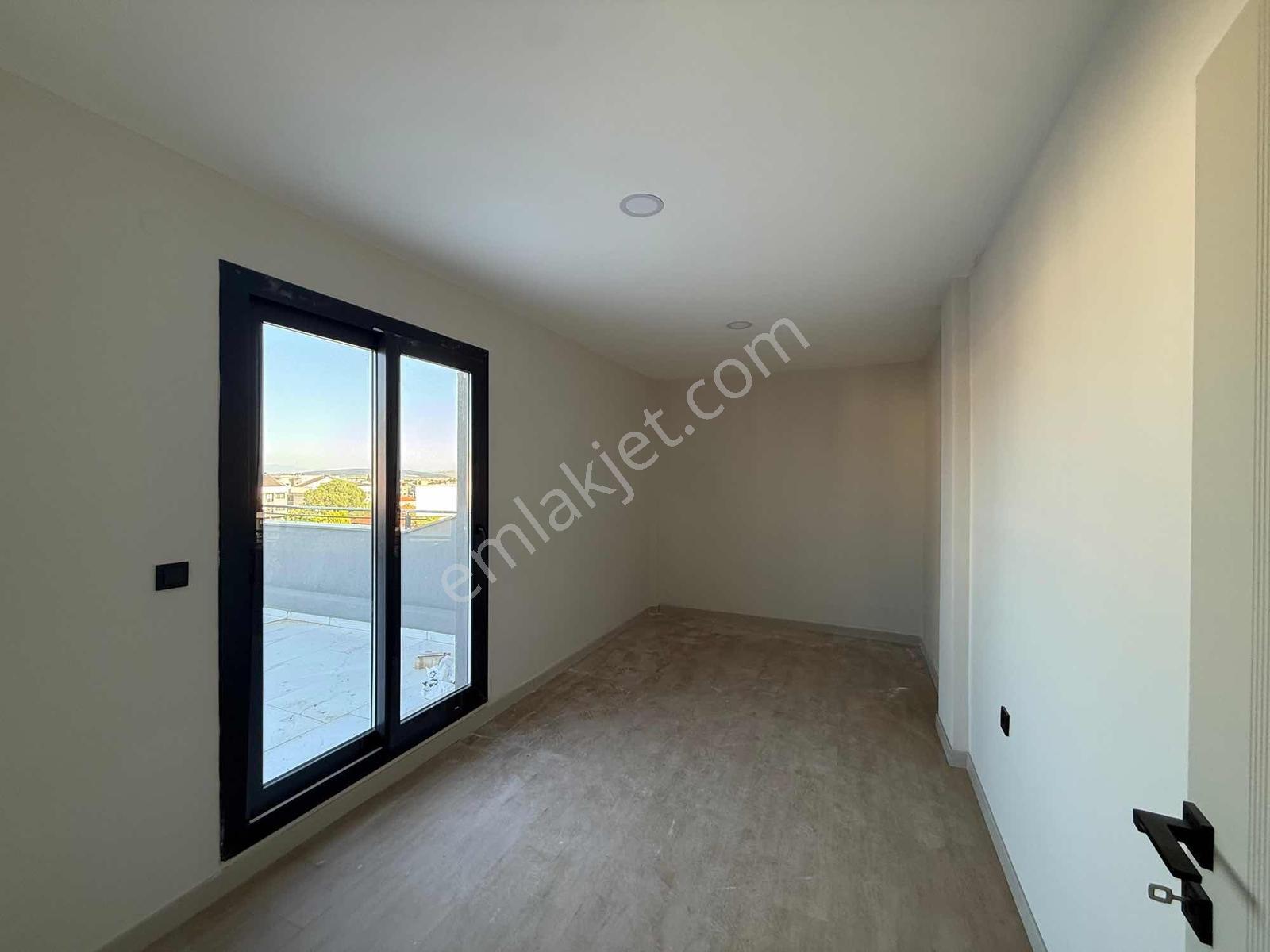 Menderes'te Satılık 4+1 Dublex Daire - Görsel 4