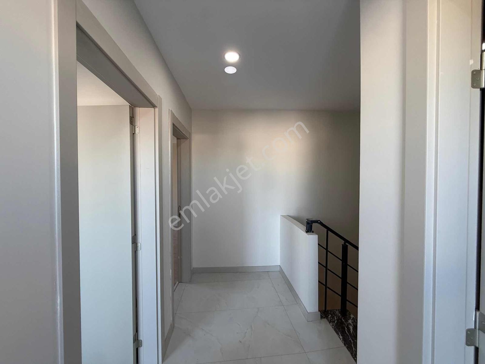 Menderes'te Satılık 4+1 Dublex Daire - Görsel 12