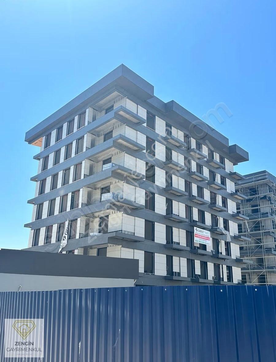 Bostanlı'da Akıllı Ev Konseptli 1+1 Satılık Daire - Görsel 13
