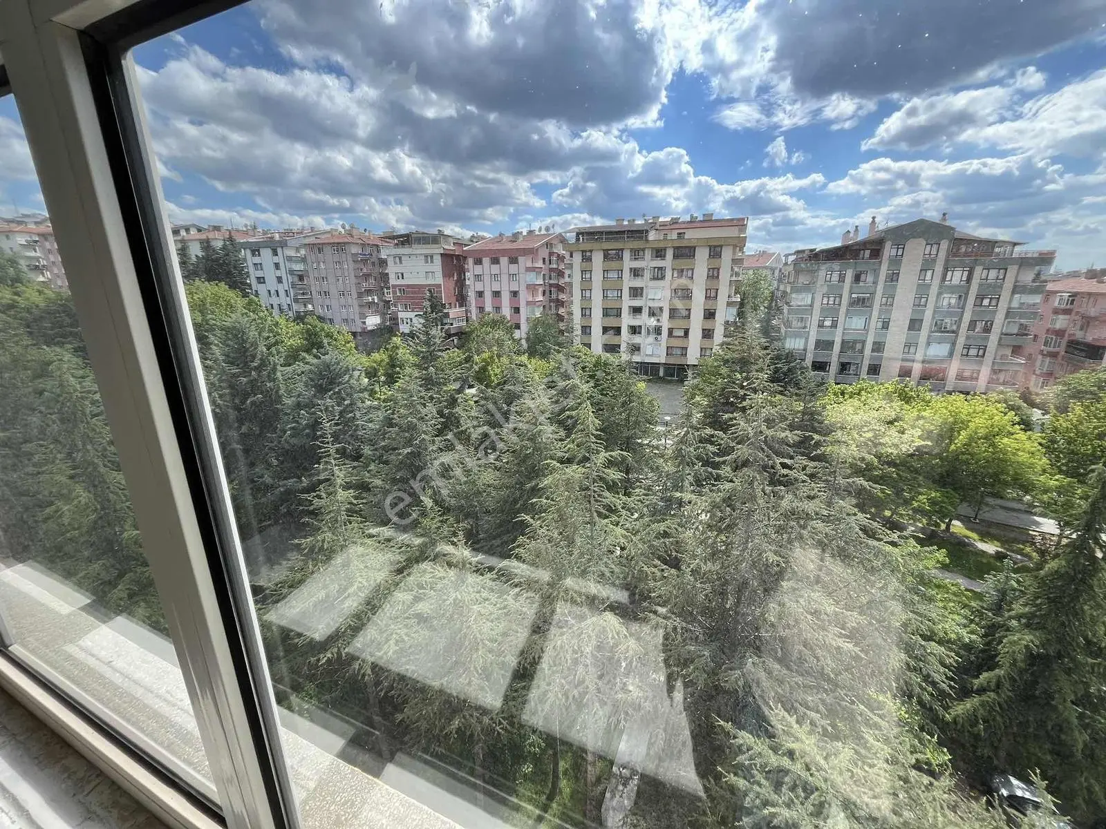 Çankaya Sokullu'da Öveçler Vadisi Manzaralı 3+1 Kiralık Daire